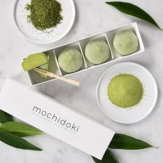 Matcha green tea mochi ice cream - set of 4 pieces - no artificial sweetener or colouring
