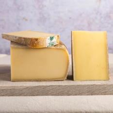 AOP Comte cheese +14 months (cow milk) - 160g - long aroma of butter, hazelnuts, nuts and sometimes pineapple and dried fruits
