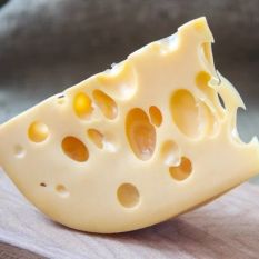 AOP French emmental from Savoie (raw cow milk) - 180g - slightly stronger taste than its Swiss cousin