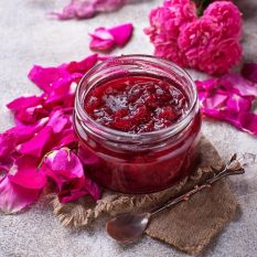 Rose petals jelly - 120g - wonderful with soft and creamy cheeses like Brie