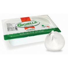 Fresh burrata from Puglia sold in tub (pasteurized milk) 21 aed/pc - 8x125g