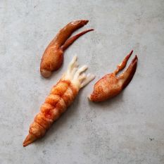 Raw deshelled Canadian lobster tail & claw - 180g (frozen) - price will be adjusted as per final weight