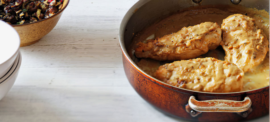 MAIN COURSE : Organic chicken breast fillet with mustard and cream recipe