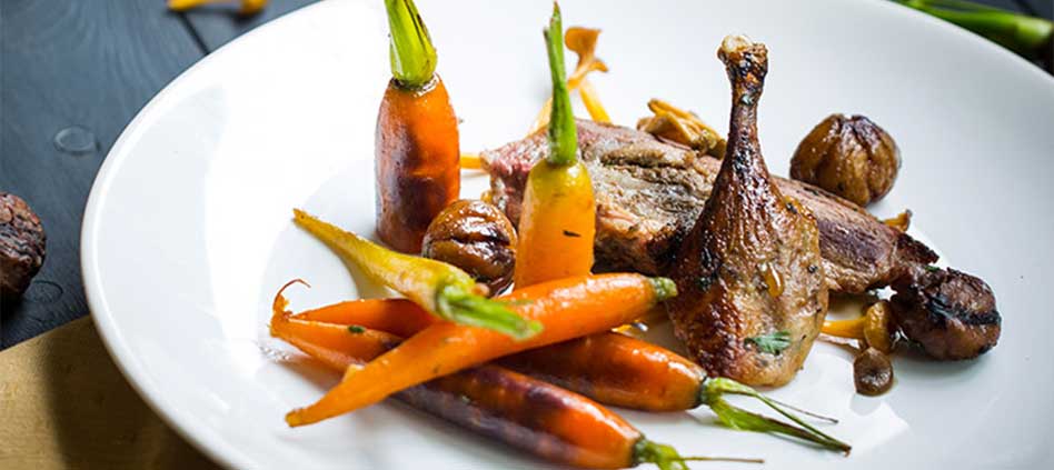 CHRISTMAS Duck with mushrooms, chestnuts and glazed carrots recipe 