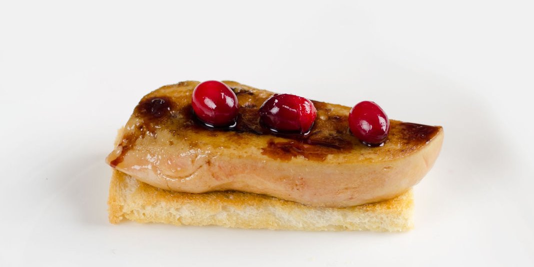 The famous recipe of seared foie gras