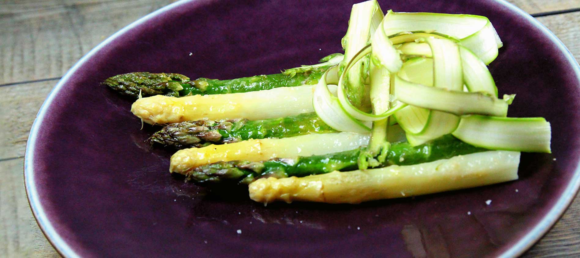 Roasted asparagus with parmesan cheese Ducasse style  