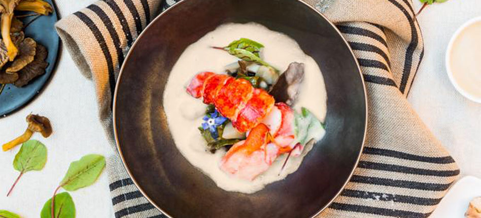 CHRISTMAS Creamy lobster veloute with Jerusalem artichoke and chanterelles