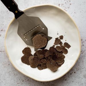 Fresh black winter truffle (tuber melanosporum) - 30g - price will be adjusted as per final weight