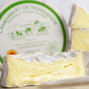 AOP Camembert selection de Normandie (raw cow milk) - 250g - buttery taste, will get power as it ages