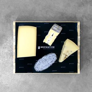 Winter cheese box - 750g - ovalie, pecorino with truffle, brie with truffle, bergcase