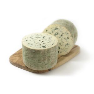 AOP Fourme d'Ambert (pasteurised cow milk) - 200g from smooth to strong but well balanced close to the mushroom taste