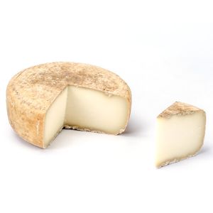 Pyrenees cheese (pasteurized sheep milk) - 200g - firm, fruity & tangy with nutty notes