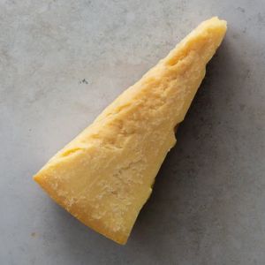 DOP 36-month aged parmigiano reggiano from red cows - 300g