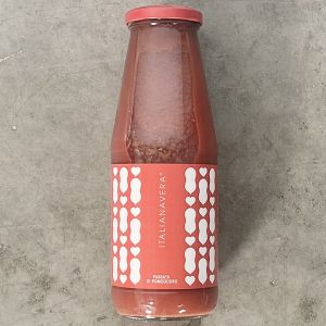 Tomato puree in glass jar - 680g