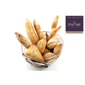 Pre-baked Lenotre triangular bread with green olives - 12 x 45g (frozen) / follow our cooking tip