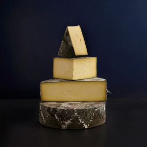 Cornish Yarg cheese (pasteurised cow milk) - 250g