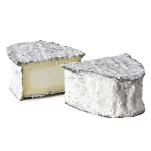 Ovalie cendree cheese - 150g - (pasteurised goat milk) - light pleasant acidity, nice goaty flavor