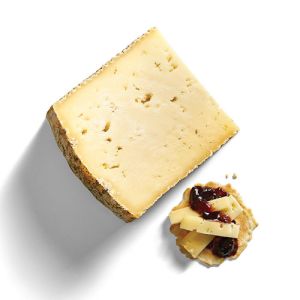 Tomme de Savoie fermiere - 200g - (cow milk) - mild and nutty taste with herbaceous notes