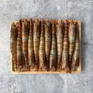 Raw wild-caught royal tiger prawns shell-on - 1kg (frozen)